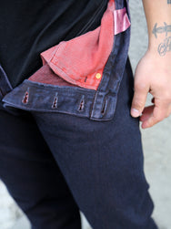 Studio d'Artisan “Bengara” Relaxed Tapered Jeans – Red (D1908)