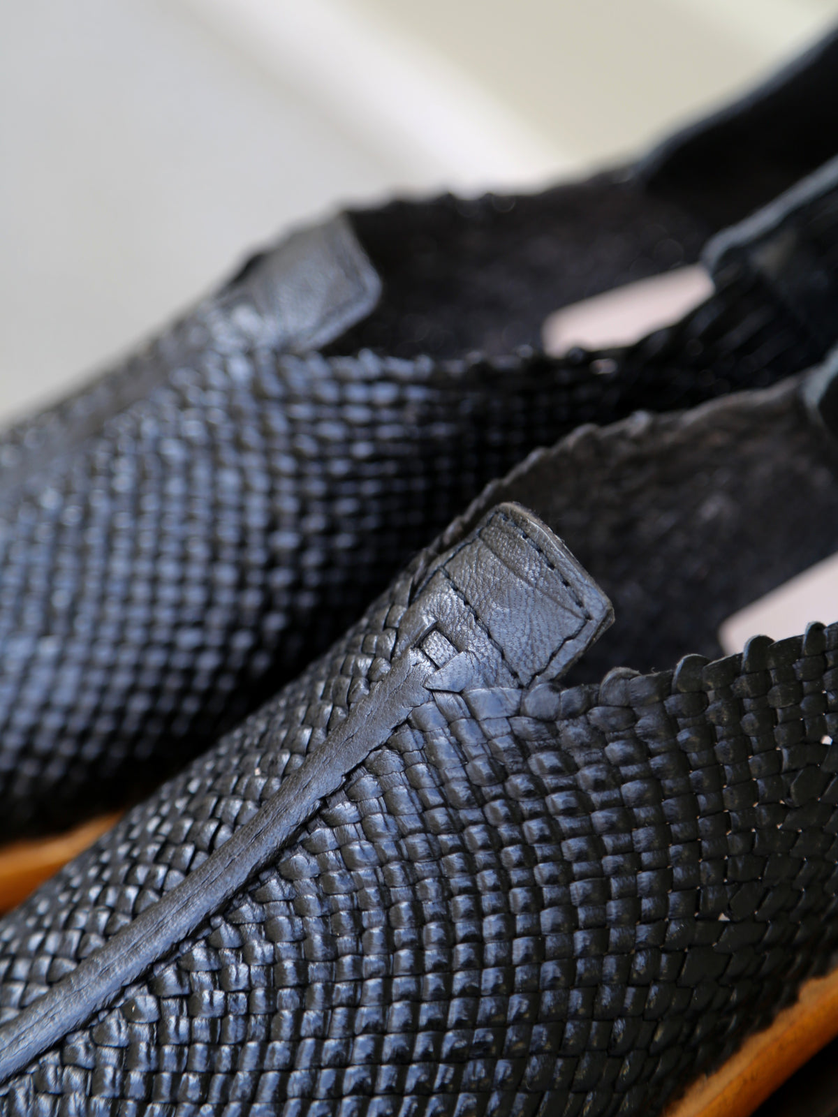 Unmarked Huarache Balm – Black Veg Tan