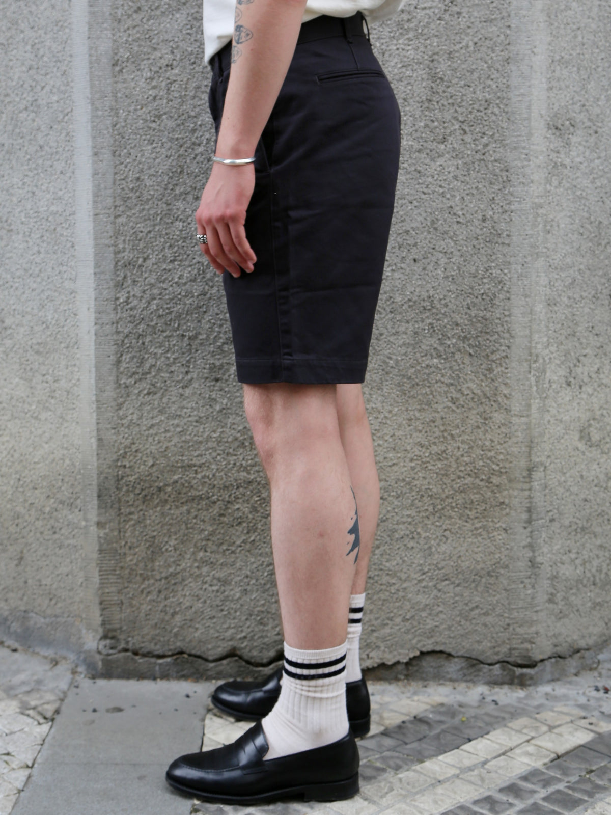 Studio d'Artisan Chino Shorts – Carbon Black (1925)