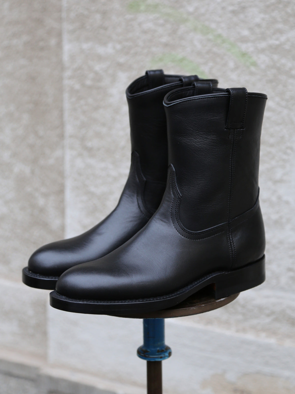 Unmarked Roper Boots – Black (for Woman)