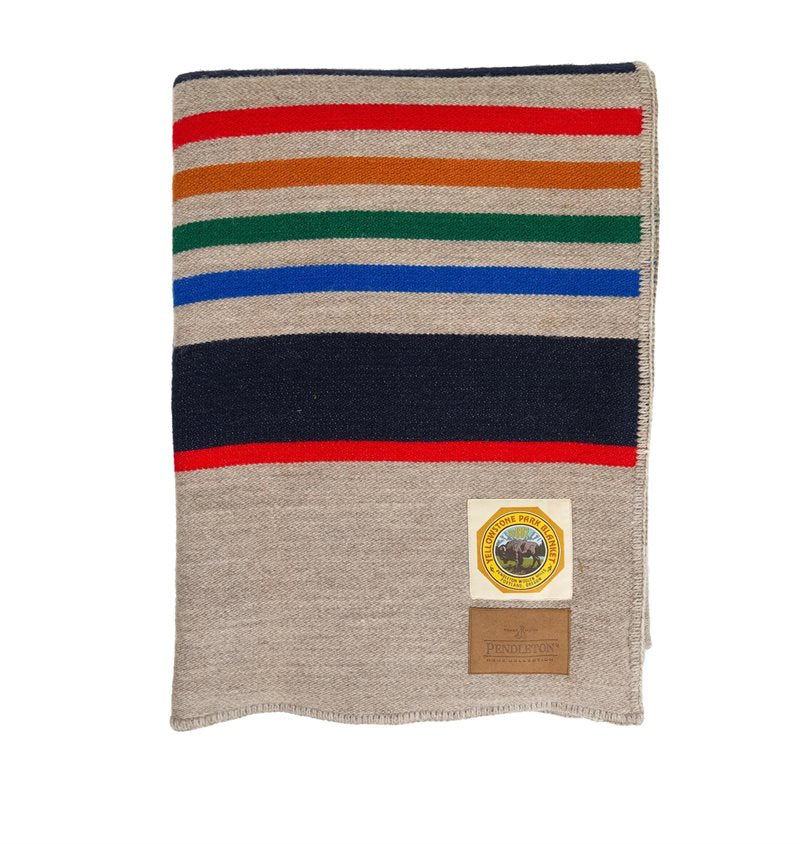 Pendleton Yellowstone National Park Throw Blanket with Carrier (XF133 53704)