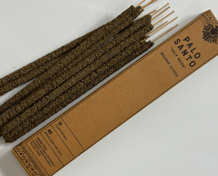 Peruvian Palo Santo Holy Wood Burnable Incense Peruvian Palo Santo Holy Wood Burnable Incense