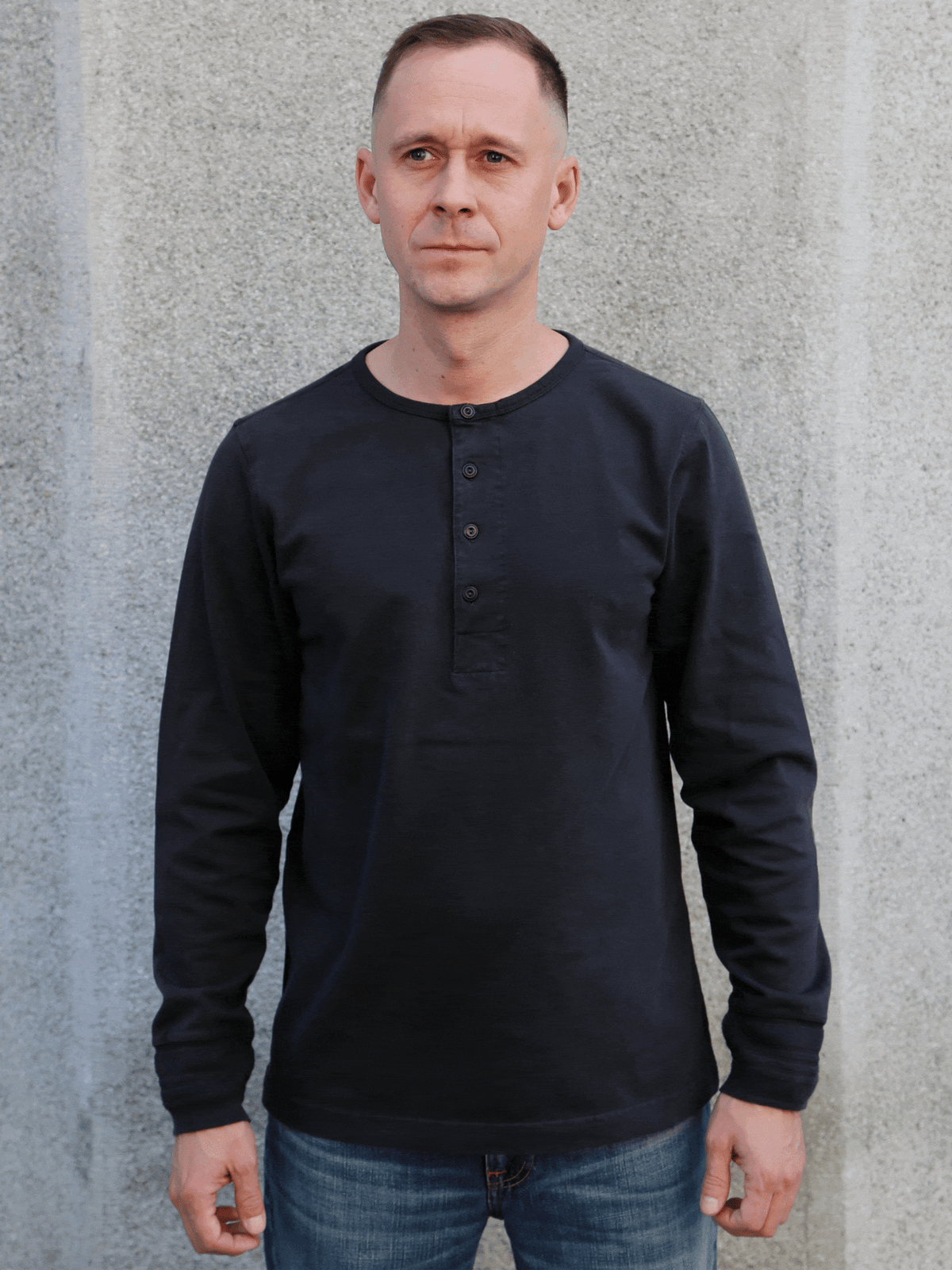 Nudie Jeans Long Sleeve Henley – Washed Antracite (131945)
