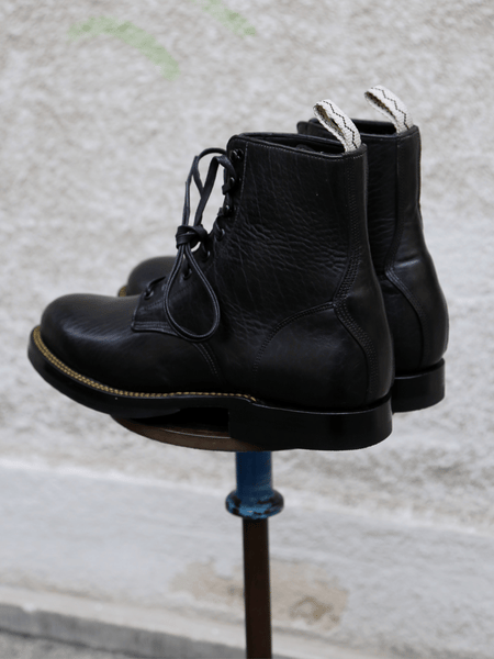 Unmarked Plain Toe DB Hunter – Antique Black Bison