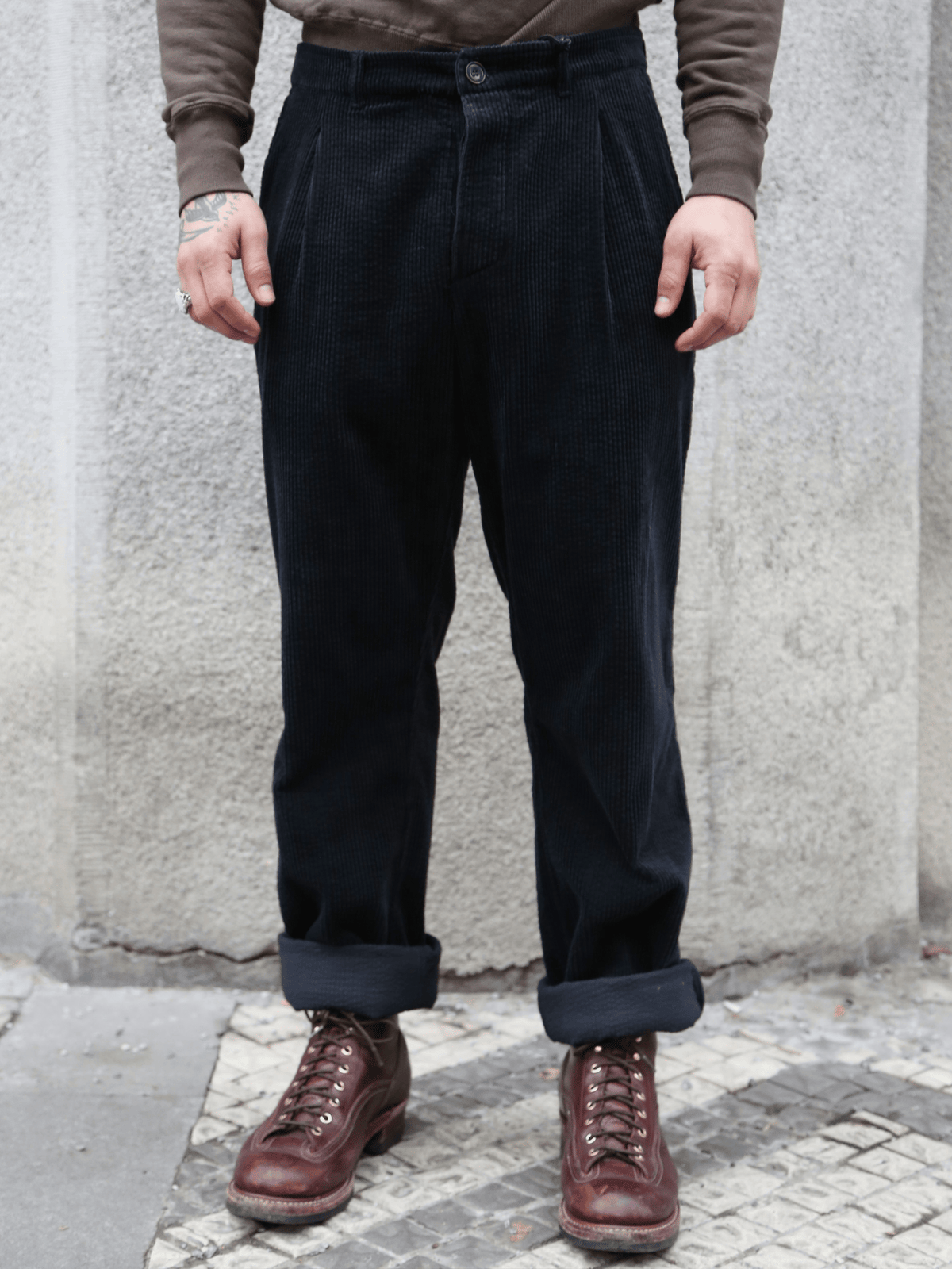 Hansen Garments Sune Classic Pleated Trousers – Dusty Black (30-35-2)