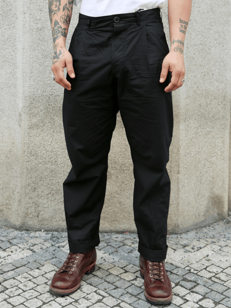 Hansen Garments SUNE Pleated Classic Trousers – Black Parachute (31-64-2)