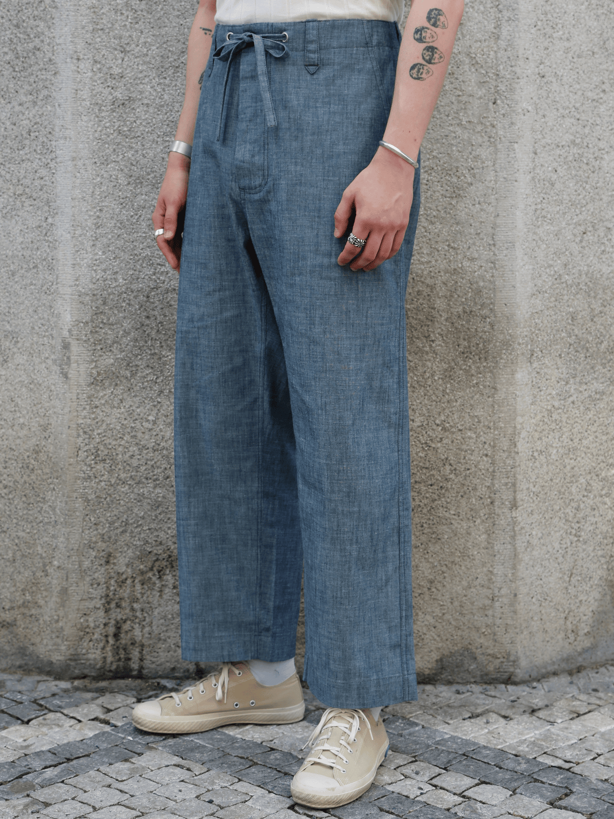 Fleurs de Bagne Le Pantalon “Le Nervi” – Chambray (A-05928)