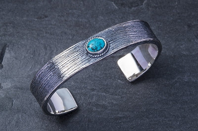 First Arrow's Noel Bangle with Turquoise BR-301