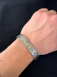 First Arrow's VFSW Bangle – (BR-157)