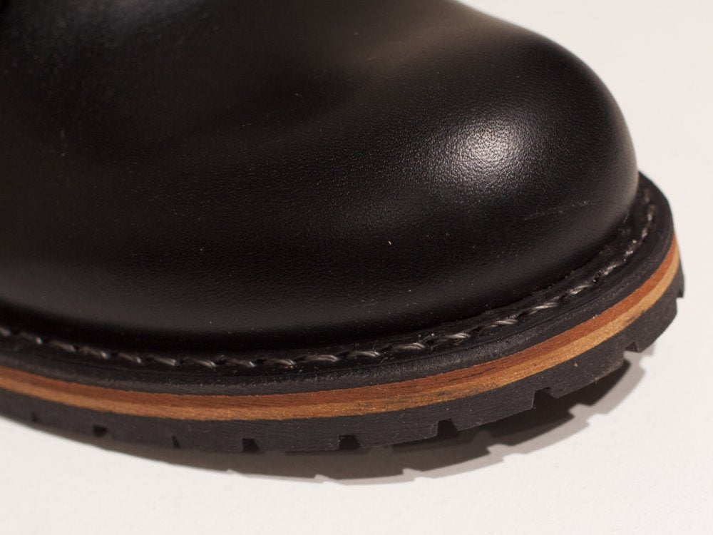 Red Wing Beckman Black Featherstone
