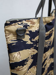 The Real McCoy's MA20002 Helmet Bag / Tiger Camouflage - Gold Tone